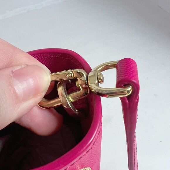 Tory Burch Robinson Fuchsia Double Zip Perforated Handbag Pink Leather Purse - Picture 11 of 14